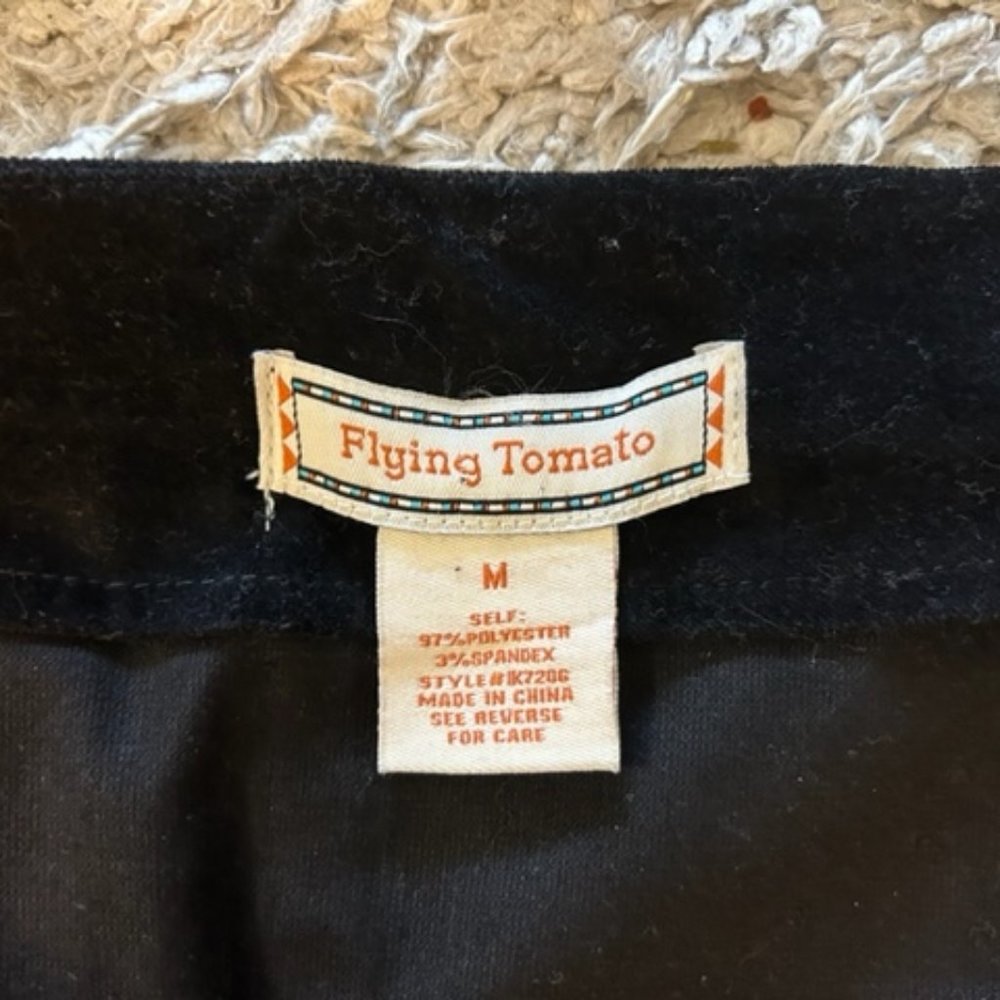 Flying Tomato Black velvet skirt with floral embroidery - size M - Picture 4 of 4